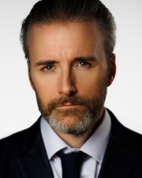 Chris White Headshot